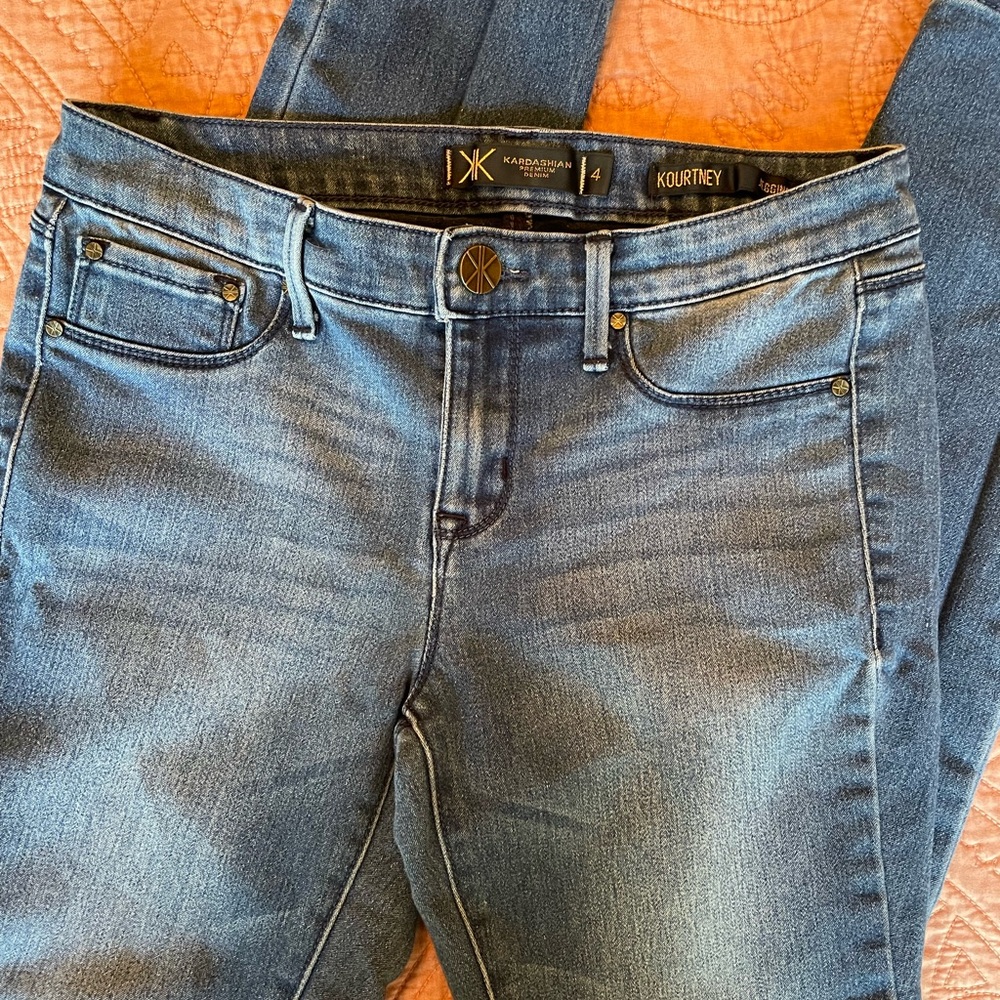 Kardashian jeans , Kourtney jegging size 4